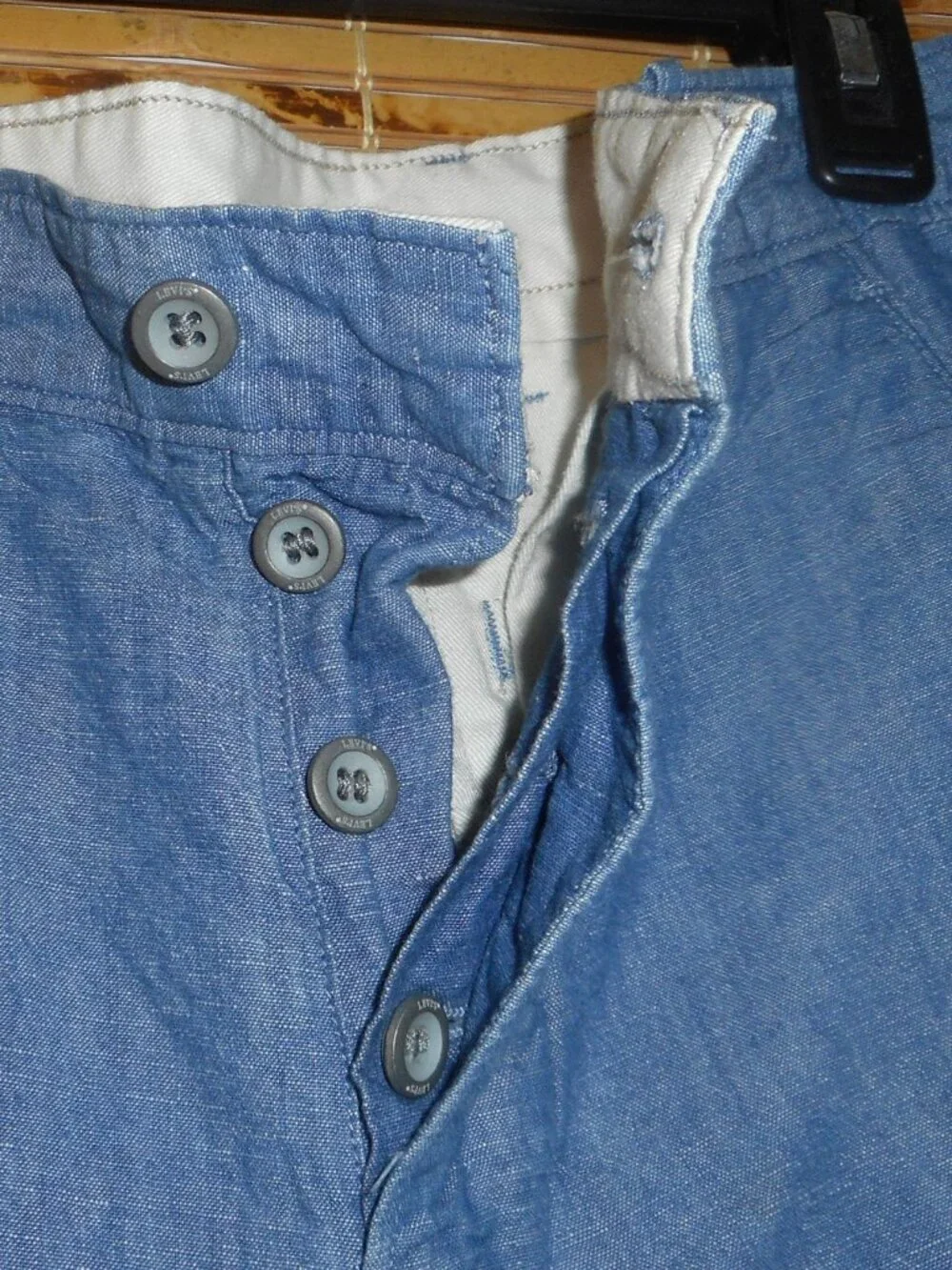 Men's Levi's Shorts Blue Chambray Flat Front Button Fly Shorts *Tag Size: W30